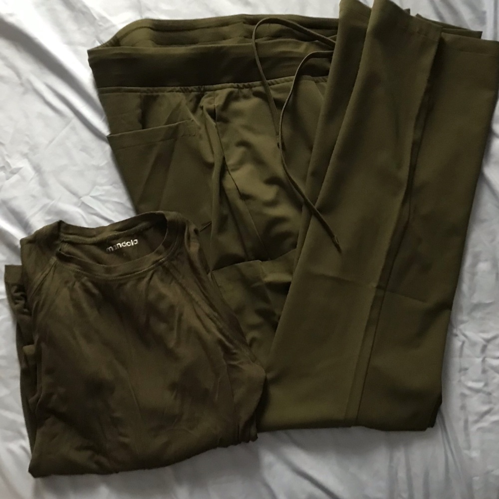 Mandala Scrub pants Pants Relaxed Fit with under-scrub tee